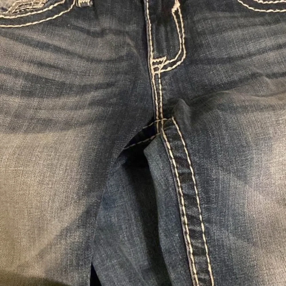 Vigoss Blue Jeans with Intricate Embellishments - Picture 7 of 7